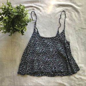 Brandy Melville / John Galt Floral Crop Top